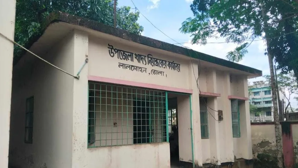 লালমোহনে চালের ডিওতে সমঝোতা বাণিজ্য টনপ্রতি নূন্যতম ৫শ টাকা নেওয়ার অভিযোগ